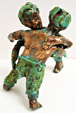 brons, bronzen beeld sculptuur van een paar wat niet goed weet of ze aan het dansen of aan het vechten zijn. Twan de Vos