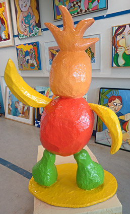 Fiberglas-Skulptur Obst Mann, hergestellt aus Birnen, Bananen, Zitrusfrüchte und Ananas, in Auftrag gemacht vor Passina Obst , es ist ihre  Logo dreidimensionale erstellt von Twan de Vos und Annelies Biesbergen.