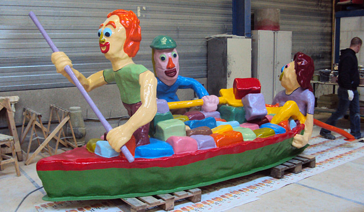 painting the polyester sculpture of the peat ship which will be placed in Stadskanaal