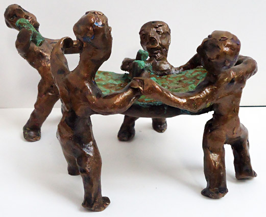 Bronzen beeld Mannen van Twan de Vos, 4 mannen zijn een avondje uit